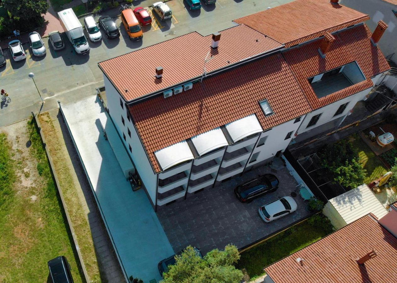 Bagi Apartments & Rooms Pula Exterior photo