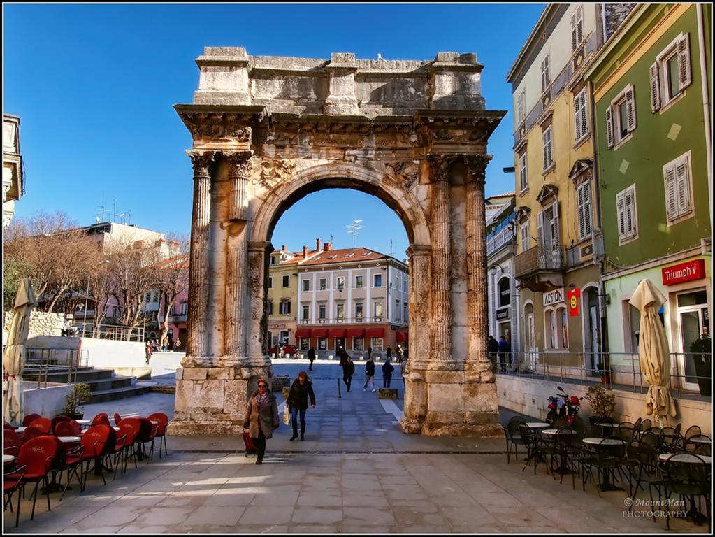 Bagi Apartments & Rooms Pula Exterior photo