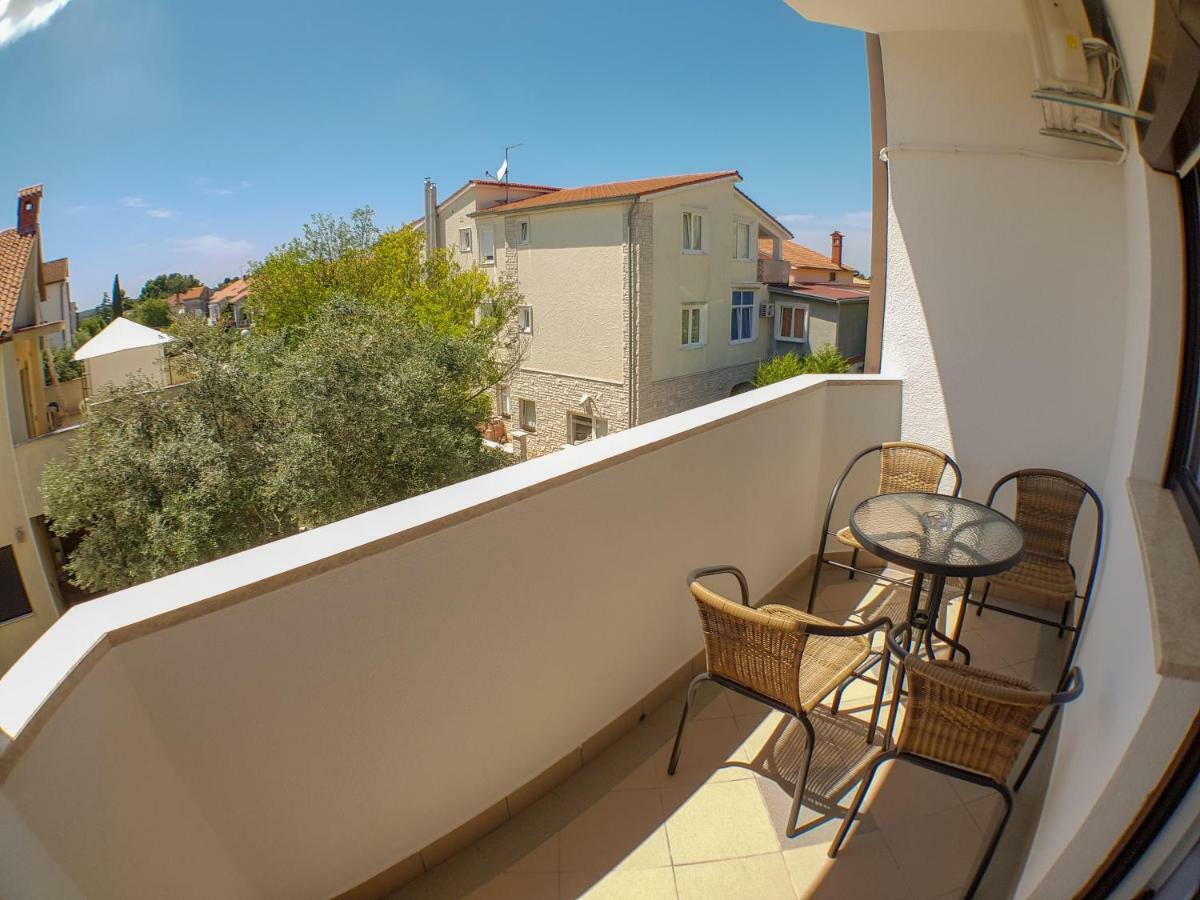 Bagi Apartments & Rooms Pula Exterior photo