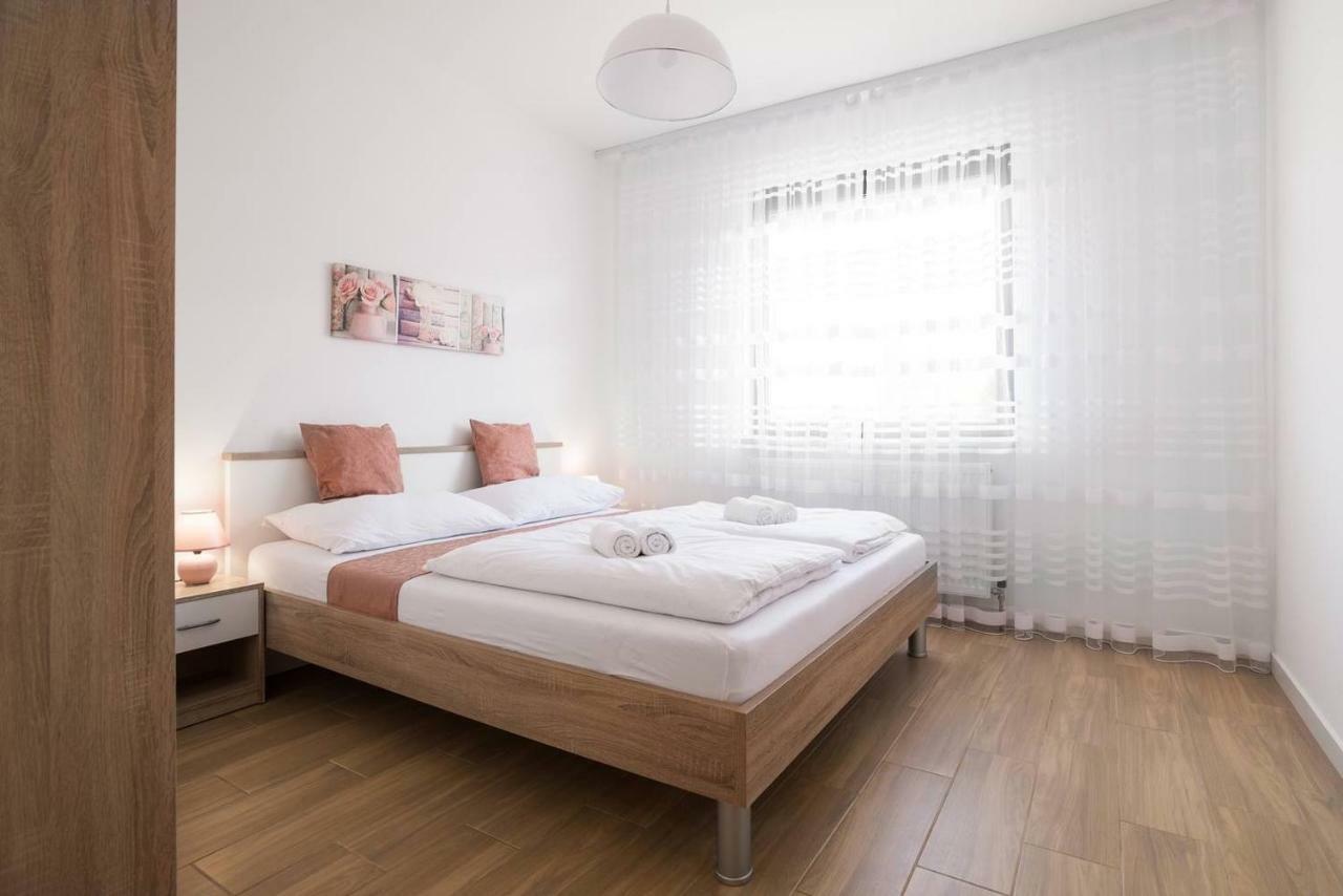 Bagi Apartments & Rooms Pula Exterior photo