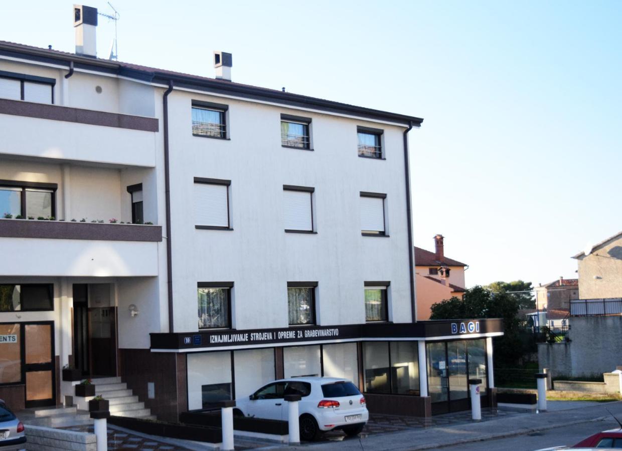 Bagi Apartments & Rooms Pula Exterior photo